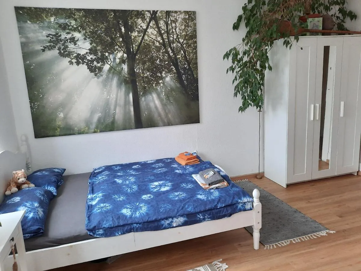 Zentrales Und Grosses Gemutliches Zimmer In Stuttgart City Daire Almanya